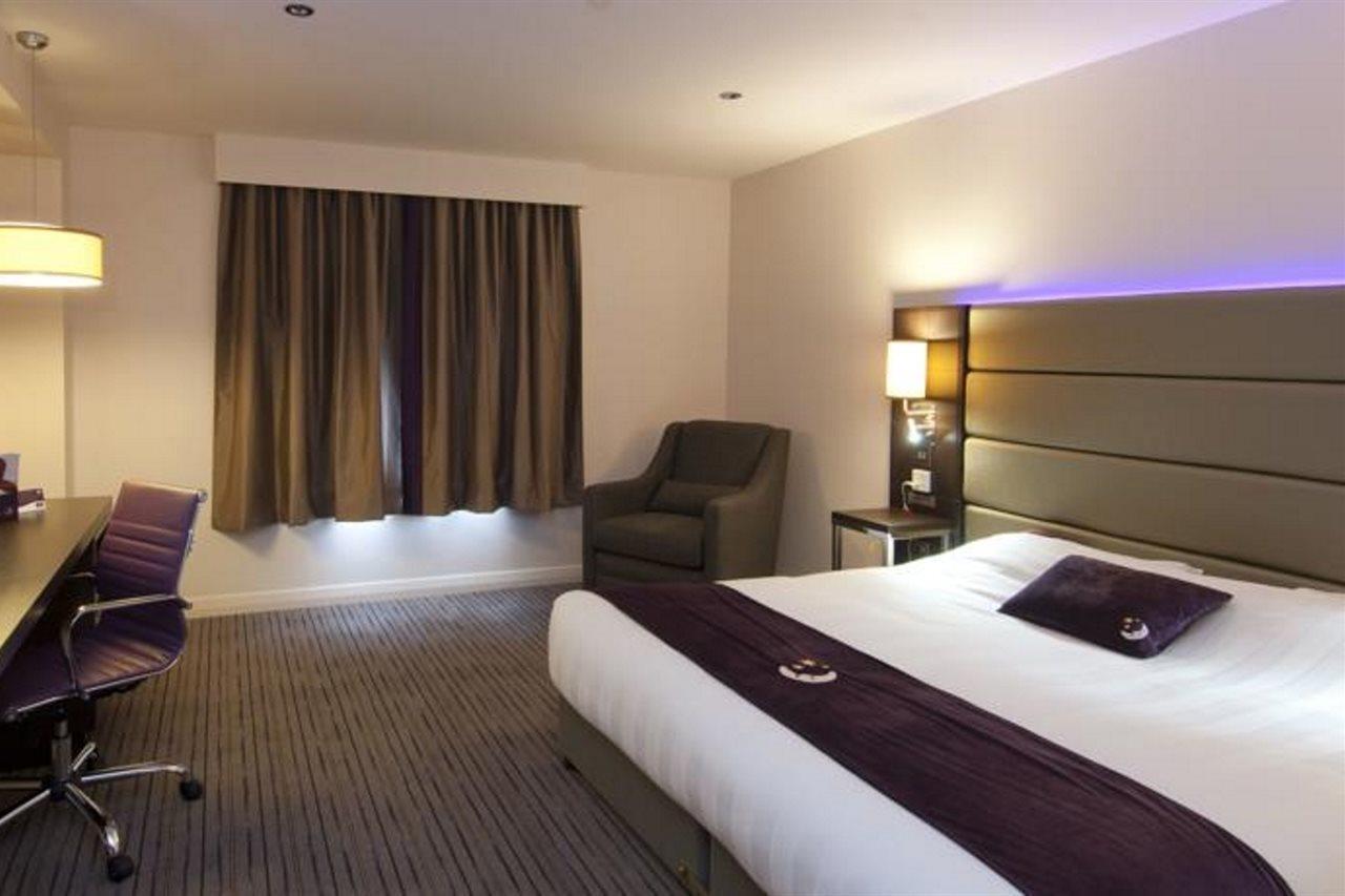 Premier Inn Coventry East Екстериор снимка