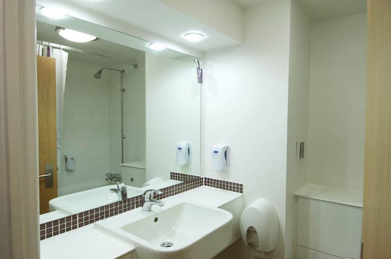Premier Inn Coventry East Екстериор снимка
