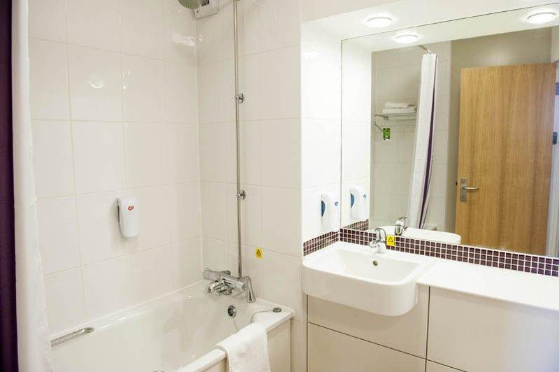 Premier Inn Coventry East Екстериор снимка